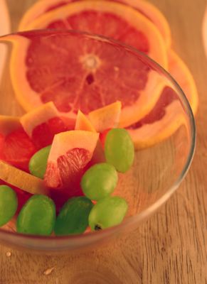 Sliced-Fruits-in-bowl slices of fruits in bowl colorful